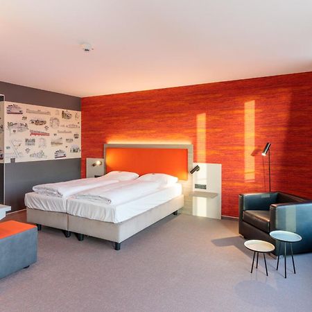 Hotel Am Ruessel Lohfelden ภายนอก รูปภาพ