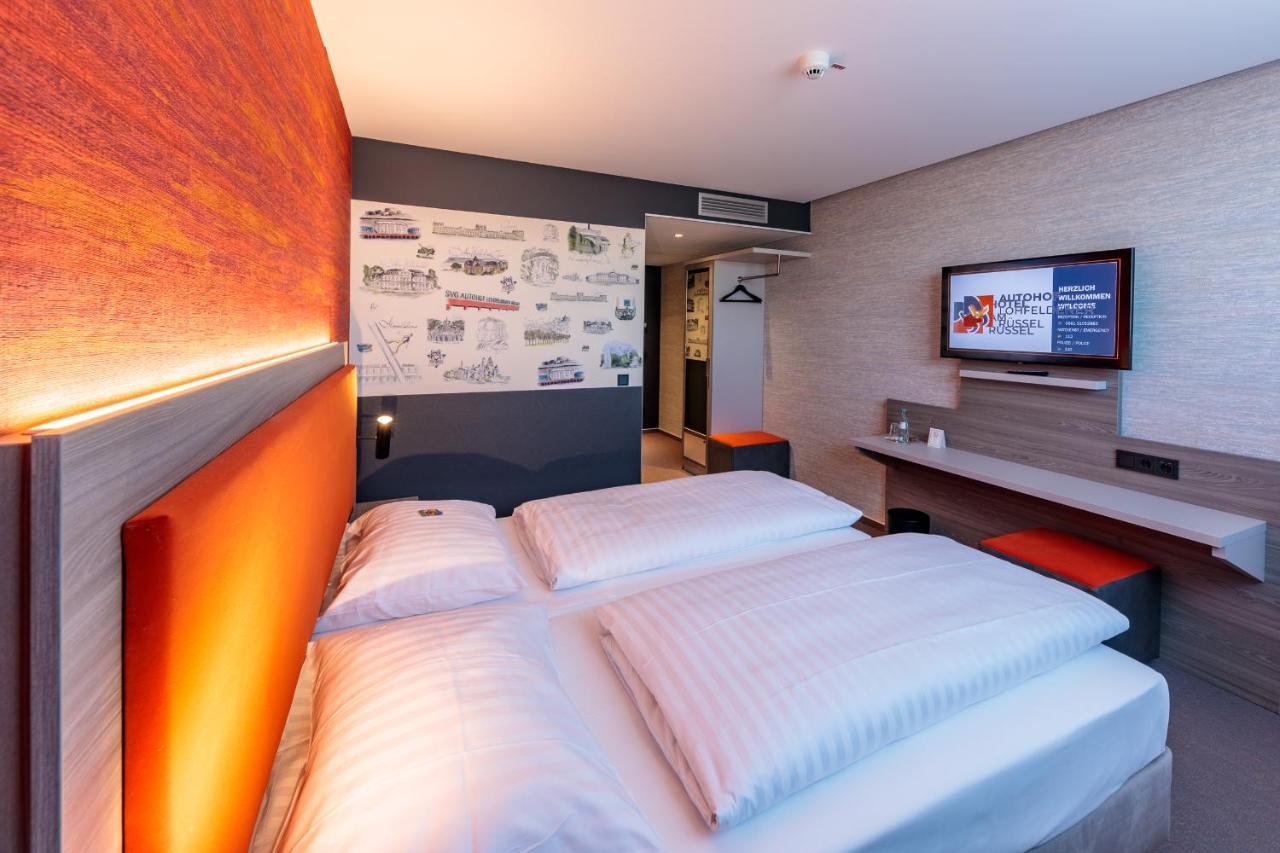Hotel Am Ruessel Lohfelden ภายนอก รูปภาพ