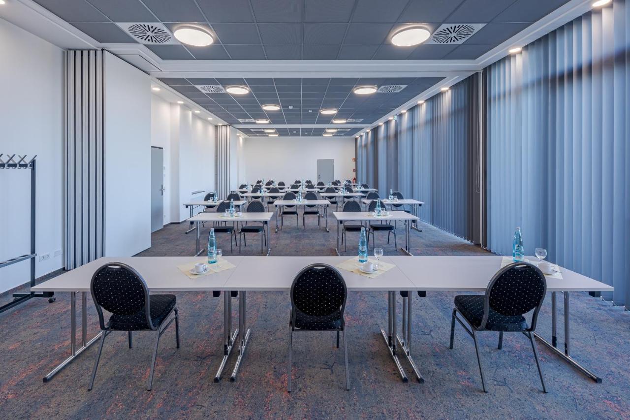 Hotel Am Ruessel Lohfelden ภายนอก รูปภาพ